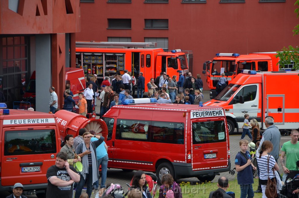 Tag der Offenen Tuer BF Koeln Weidenpesch Scheibenstr P426.JPG